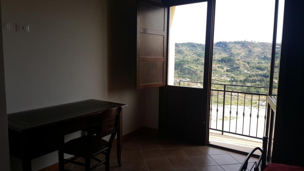 Agriturismo Gessi Calatafimi Eksteriør bilde